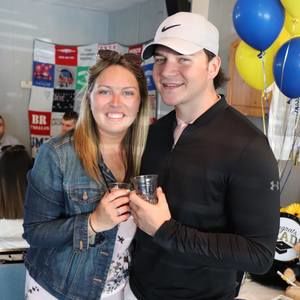 Meet your Posher, Derek